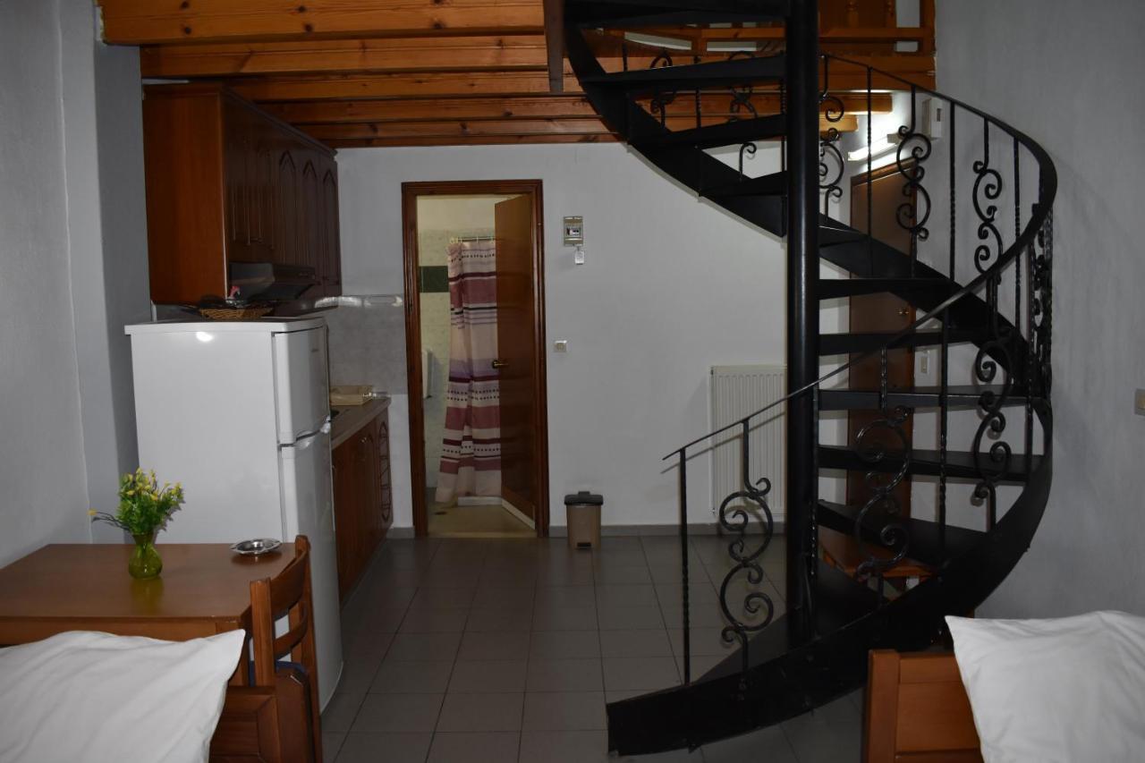 Galanis Studios And Apartments Platamonas Bagian luar foto