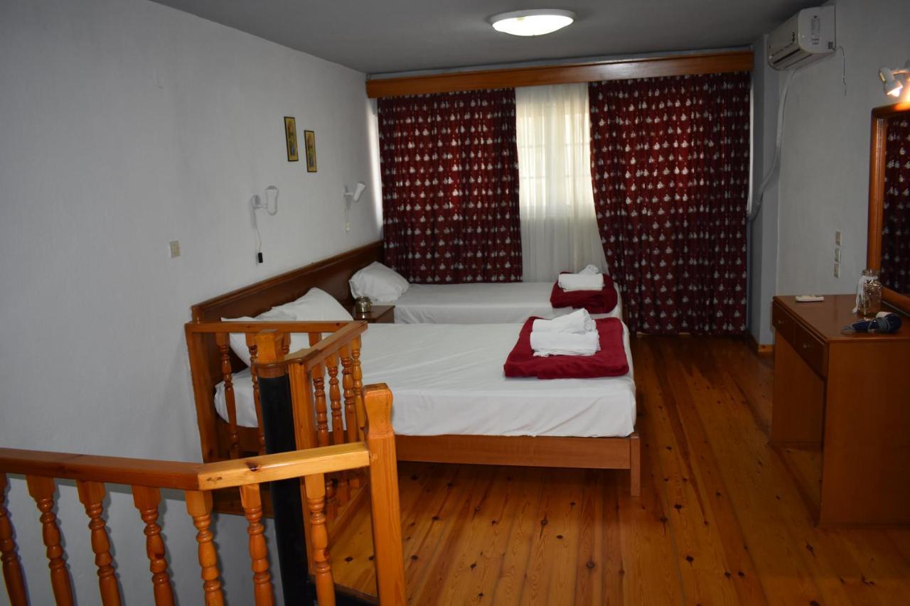 Galanis Studios And Apartments Platamonas Bagian luar foto